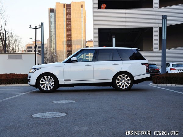 新款路虎攬勝3.0T天津現(xiàn)車低價(jià)特惠熱賣 心跳降價(jià)