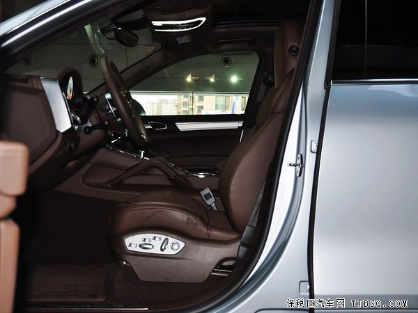 2015款保時捷卡宴 天津現(xiàn)車絕佳低價瘋狂特惠直銷