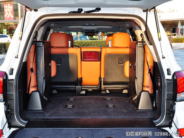 2015款雷克薩斯LX570現(xiàn)車 多優(yōu)惠駕凌志去春游