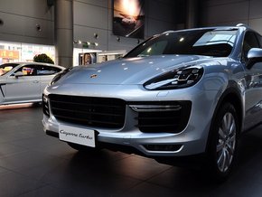 2015款保時捷卡宴現(xiàn)車熱賣 沖銷量價格沖破底線