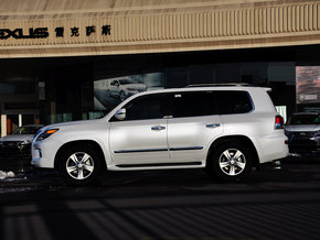 2015款雷克薩斯LX570現(xiàn)車 靈控越野再刷新紀錄
