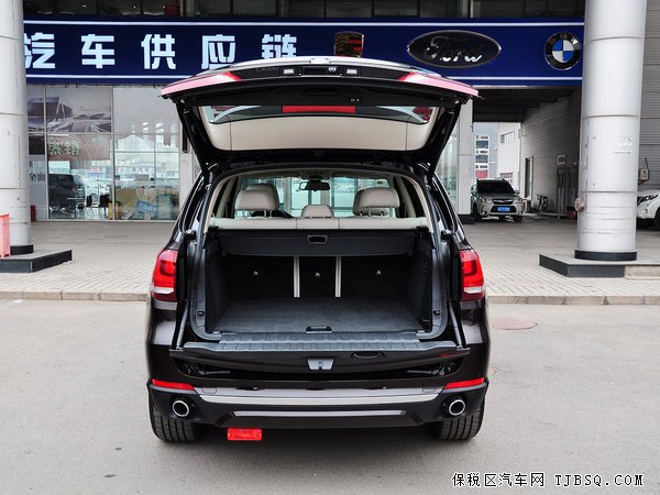 2015款寶馬X5運(yùn)動(dòng)SUV現(xiàn)車 X級潮車特惠價(jià)購車季