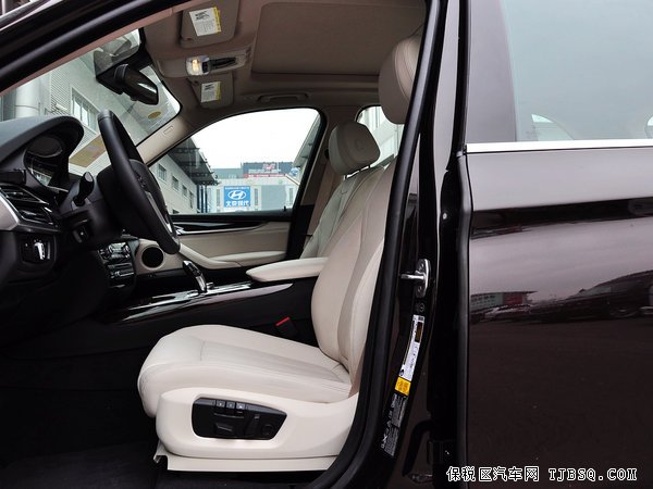 2015款寶馬X5運(yùn)動(dòng)SUV現(xiàn)車 X級潮車特惠價(jià)購車季