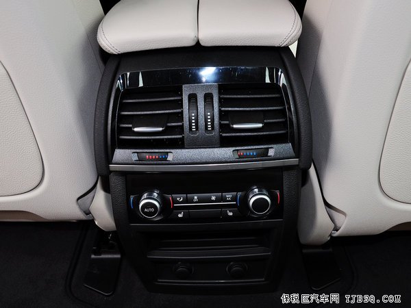 美規(guī)進(jìn)口寶馬X5現(xiàn)車秒降 新X5新規(guī)格配置報(bào)價(jià)
