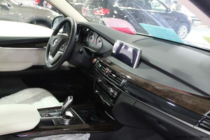 美規(guī)版寶馬X5現(xiàn)車(chē)到店 天津港現(xiàn)車(chē)直降促銷(xiāo)中