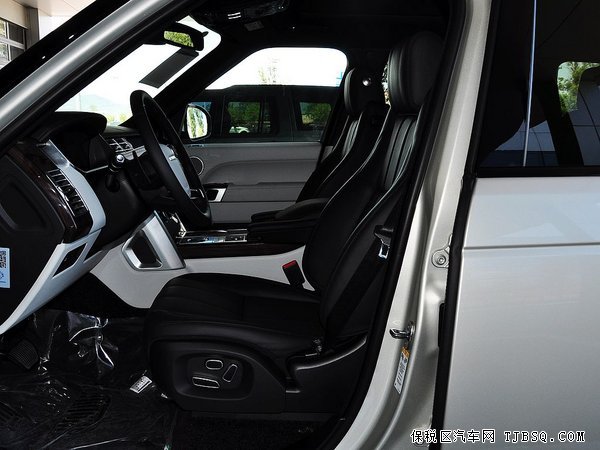 新款路虎攬勝柴油版 天津自貿(mào)區(qū)現(xiàn)車優(yōu)惠酬賓