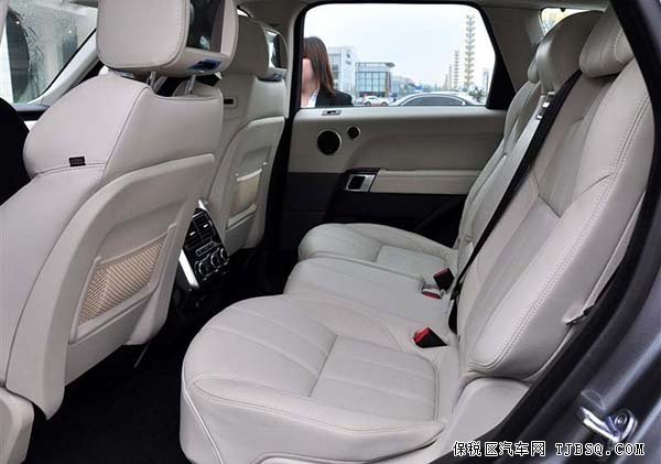 2015款路虎攬勝運動版3.0 汽油版天津現(xiàn)車促銷