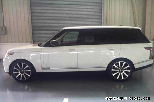 新路虎攬勝3.0加長(zhǎng)版 現(xiàn)車裸價(jià)直銷天津瘋狂甩