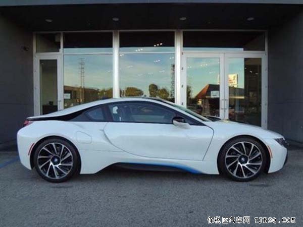 全新寶馬I8跑車(chē) 天津自貿(mào)區(qū)現(xiàn)車(chē)限時(shí)低價(jià)促銷(xiāo)