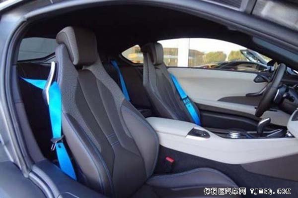 全新寶馬I8跑車(chē) 天津自貿(mào)區(qū)現(xiàn)車(chē)限時(shí)低價(jià)促銷(xiāo)