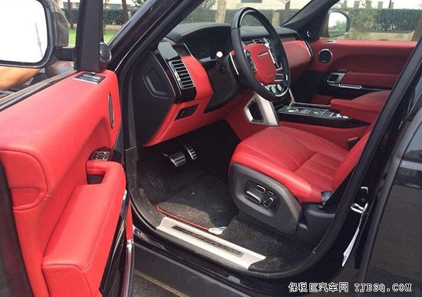新款路虎攬勝3.0行政中規(guī)版 天津現(xiàn)車優(yōu)惠呈現(xiàn)