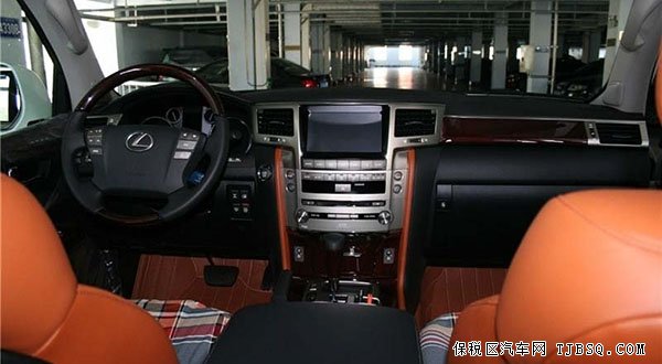 2015款雷克薩斯LX570中東版 現(xiàn)車低價(jià)嗨爆津港