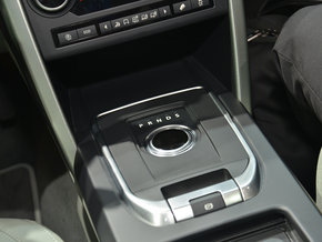 2015款路虎發(fā)現(xiàn)神行 全系現(xiàn)車(chē)優(yōu)惠4萬(wàn)惠走全國(guó)