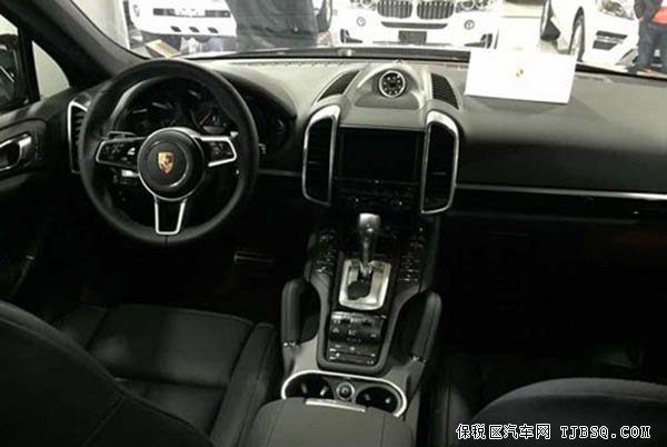 2015款保時(shí)捷卡宴柴油版3.0T 自貿(mào)區(qū)現(xiàn)車(chē)優(yōu)惠