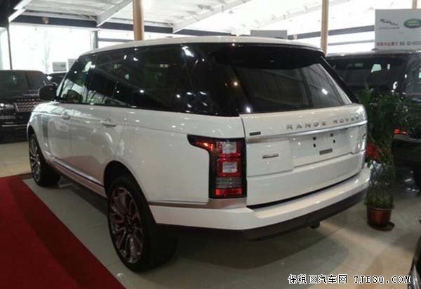 2015款路虎攬勝創(chuàng)世版 天津港口現(xiàn)車優(yōu)惠購