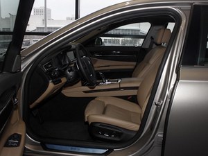 寶馬740商家四月促銷惠熱賣 現(xiàn)車讓利促銷