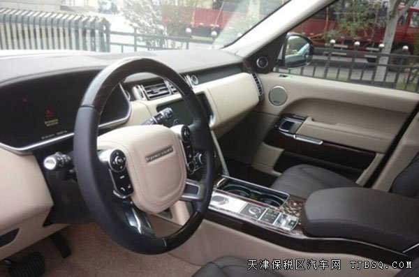 2015款路虎攬勝3.0T行政版 港口現(xiàn)車(chē)低價(jià)體驗(yàn)