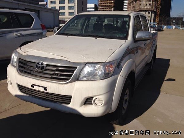 豐田海拉克斯中東版皮卡 手動(dòng)/自動(dòng)汽油版現(xiàn)車27.8萬起