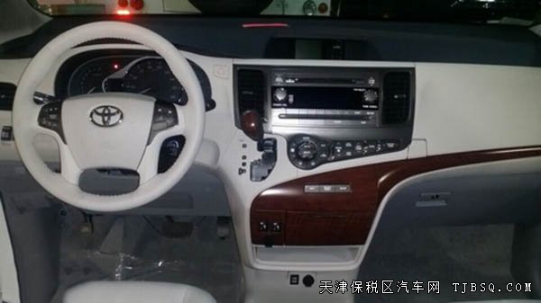 2015款豐田塞納商務(wù)車 天津港現(xiàn)車低價(jià)熱銷