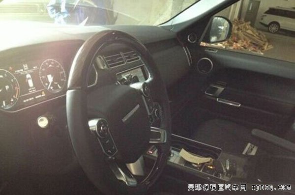 路虎攬勝加長(zhǎng)版天津港報(bào)價(jià) 現(xiàn)車優(yōu)惠熱賣季