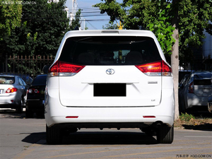 2015款豐田塞納3.5兩驅(qū)到店 美式商務(wù)車(chē)熱賣(mài)