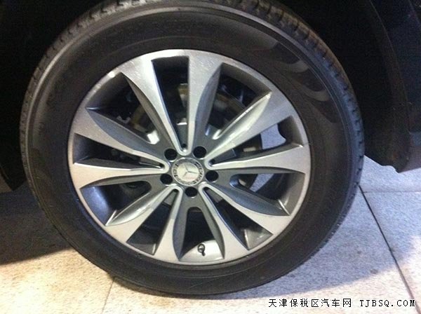 2015款奔馳GL450汽油版3.0T 全景天窗/P01現(xiàn)車102萬起