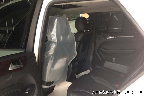 新款奔馳ML400天津自貿(mào)區(qū)現(xiàn)車 低價熱賣呈現(xiàn)