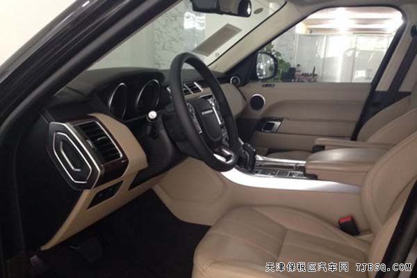 2015款路虎攬勝運(yùn)動版 天津港現(xiàn)車低價(jià)促銷