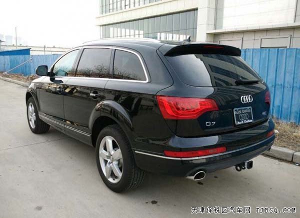 2015款奧迪Q7美規(guī)版 全景/七座/國5現(xiàn)車61萬起