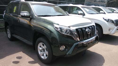 2015款豐田普拉多2700 中東版現(xiàn)車盛惠價(jià)臨
