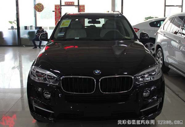 2015款寶馬X5 自貿(mào)區(qū)現(xiàn)車驚喜促銷港內(nèi)驚喜折