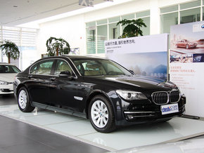 寶馬740Li優(yōu)惠過萬 現(xiàn)車心血奢華力作7系傳奇