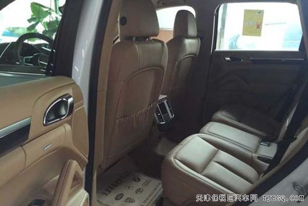 2015款美規(guī)版保時(shí)捷卡宴 天津現(xiàn)車讓利促銷