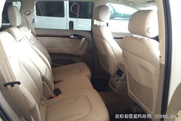 新款奧迪Q7美規(guī)版熱賣 自貿(mào)區(qū)現(xiàn)車優(yōu)惠呈現(xiàn)