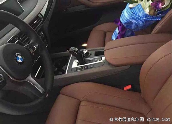 2015款寶馬X5M包加規(guī)版 柴油白咖現(xiàn)車全配惠享