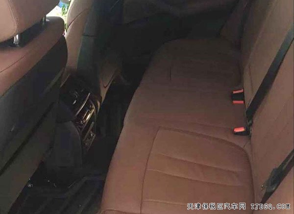 2015款寶馬X5M包加規(guī)版 柴油白咖現(xiàn)車全配惠享