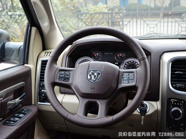 道奇公羊重型皮卡 天津港現(xiàn)車性能全解拖拽之王