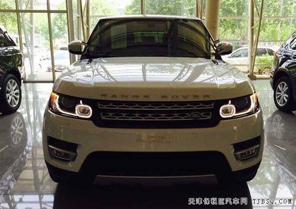 路虎攬勝運動版 天津自貿(mào)區(qū)現(xiàn)車特惠極地越野