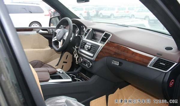 2015款美規(guī)版奔馳GL63AMG 自貿(mào)區(qū)現(xiàn)車優(yōu)惠熱銷