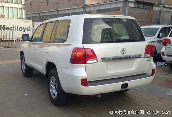 2015款豐田酷路澤4000中東版 多版本現(xiàn)車50.5萬巨獻