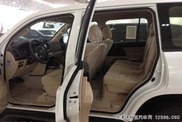 15款蘭德酷路澤4000丐版 陸地巡洋艦現(xiàn)車報(bào)價(jià)