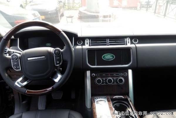 2015款路虎攬勝行政版 天津港口現(xiàn)車火爆促銷