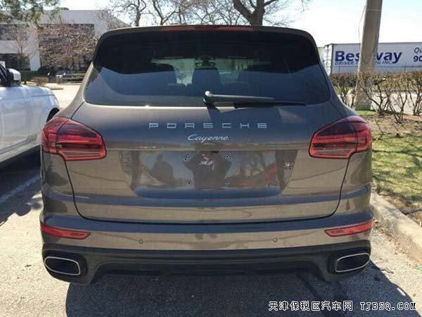 2016保時(shí)捷卡宴3.6L汽油版 黑色外觀包/全景現(xiàn)車99萬起