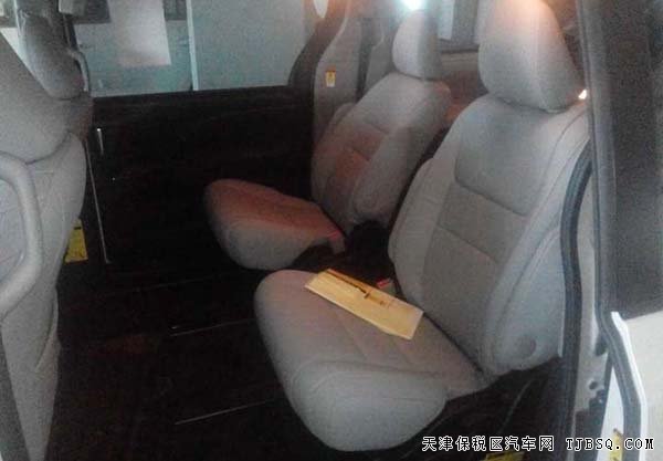 豐田塞納3.5商務(wù)車現(xiàn)車 奢華質(zhì)感品味心動特價
