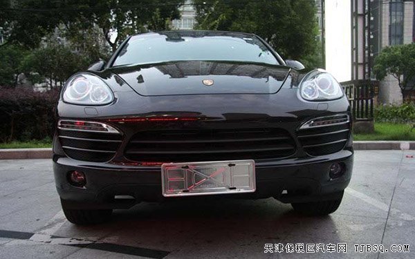 2015款保時(shí)捷卡宴美規(guī)版 運(yùn)動(dòng)越野現(xiàn)車優(yōu)惠呈現(xiàn)