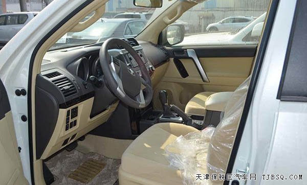 豐田普拉多4000中東版 2015款現(xiàn)車月末連續(xù)低價(jià)