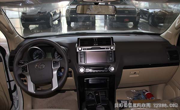 豐田霸道2700中東現(xiàn)車報價 夏季炫彩動力低價