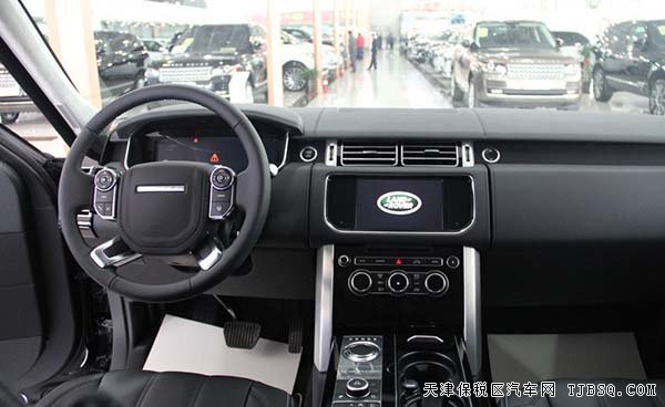 2015款路虎攬勝行政版 現(xiàn)車特價(jià)現(xiàn)車到港熱銷中