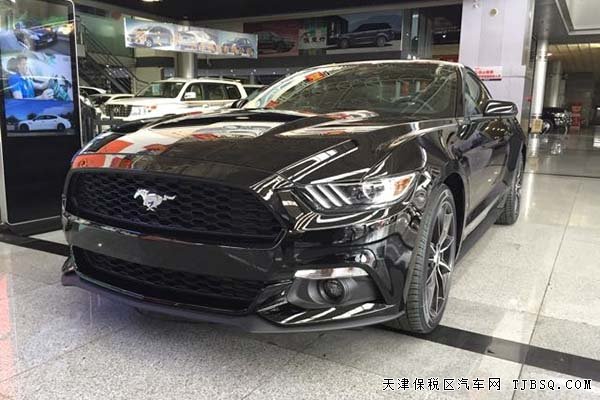 新款福特野馬2.3T跑車 15款美規(guī)版標(biāo)配現(xiàn)車33.5萬特惠