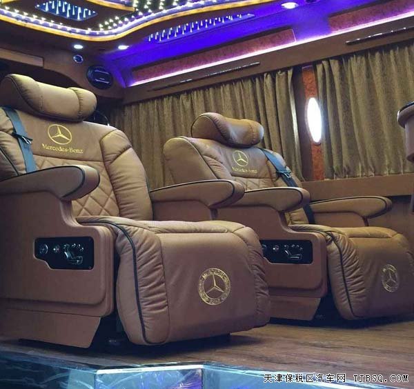 奔馳斯賓特星級(jí)房車 現(xiàn)車熱賣奢適內(nèi)飾私人定制